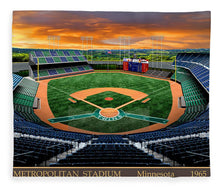 Load image into Gallery viewer, Metropolitan Stadium 1965 - Blanket
