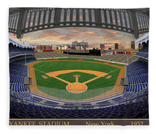 Load image into Gallery viewer, Yankee Stadium 1932 - Blanket