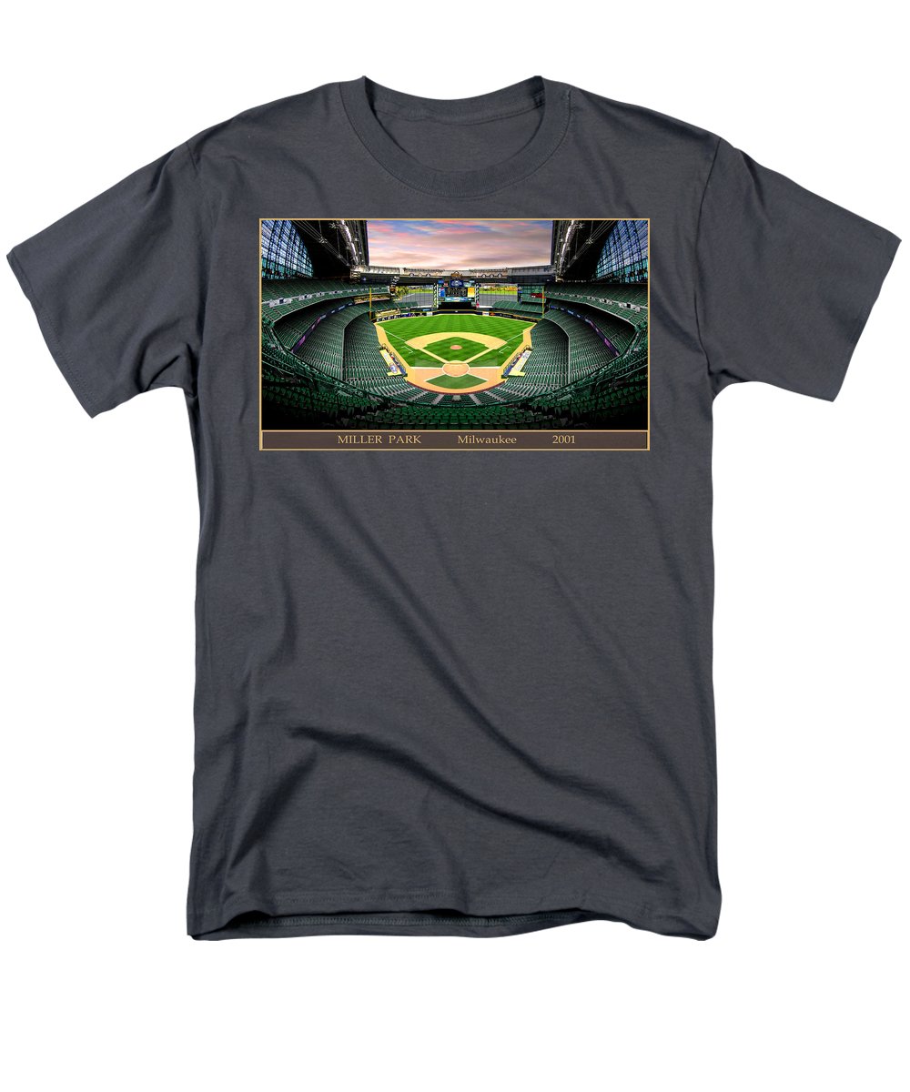 Miller Park 2001 - Men's T-Shirt  (Regular Fit)