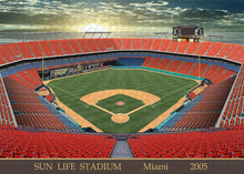 Load image into Gallery viewer, Sun Life Stadium 2005 - Puzzle
