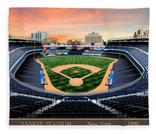 Load image into Gallery viewer, Yankee Stadium 1999 - Blanket
